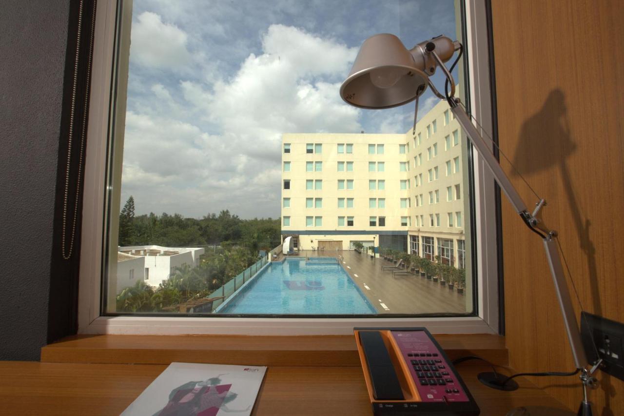Aloft Bengaluru Whitefield Hotel Exterior photo